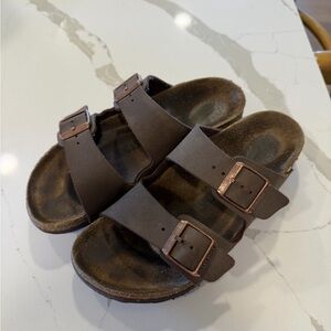 Birkenstock Arizona slide sandals
